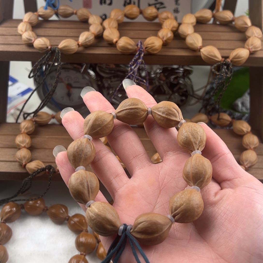 太***子手串橄榄核梅林铁核1.9/2.6鲨鱼背加三通定制款