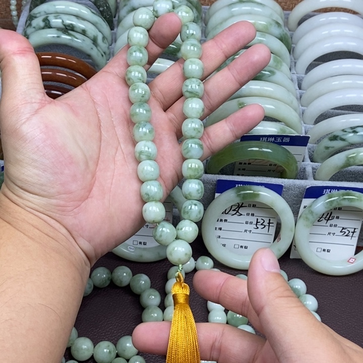 蛇纹石玉未镶嵌手链