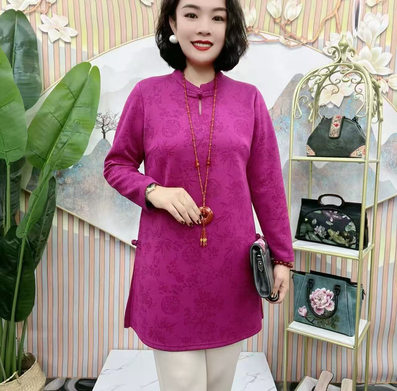 8929新款古韵梅兰竹菊上衣 