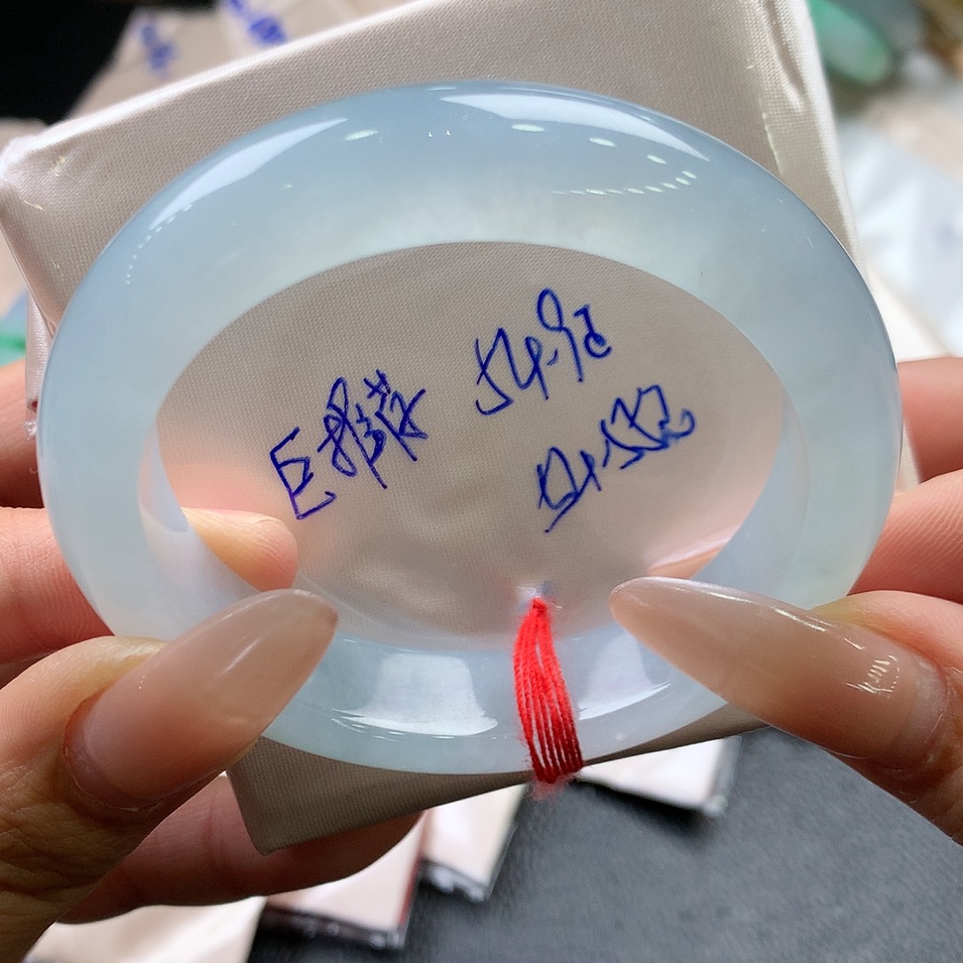 翡翠未镶嵌手镯5455正大漏强推