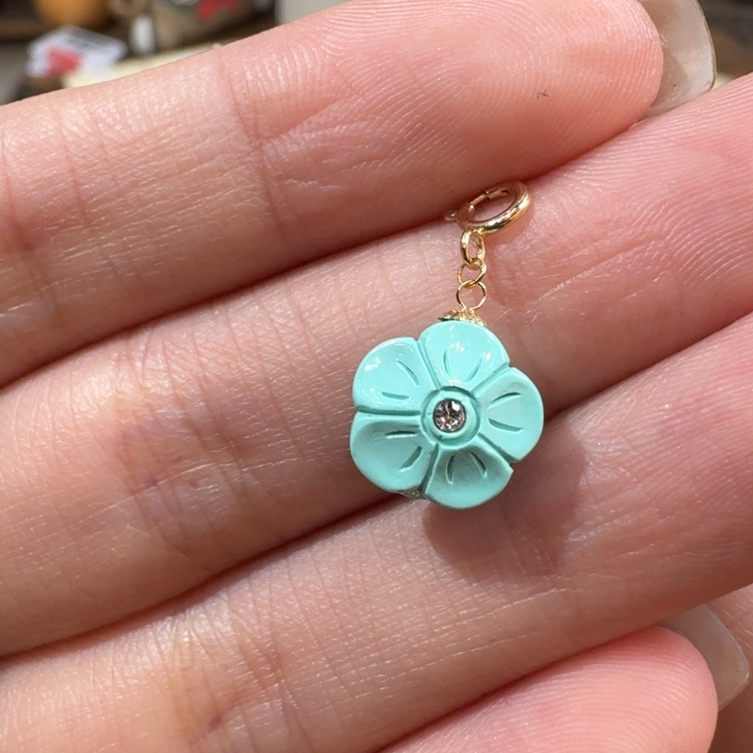18K金镶嵌绿松石花花滴流