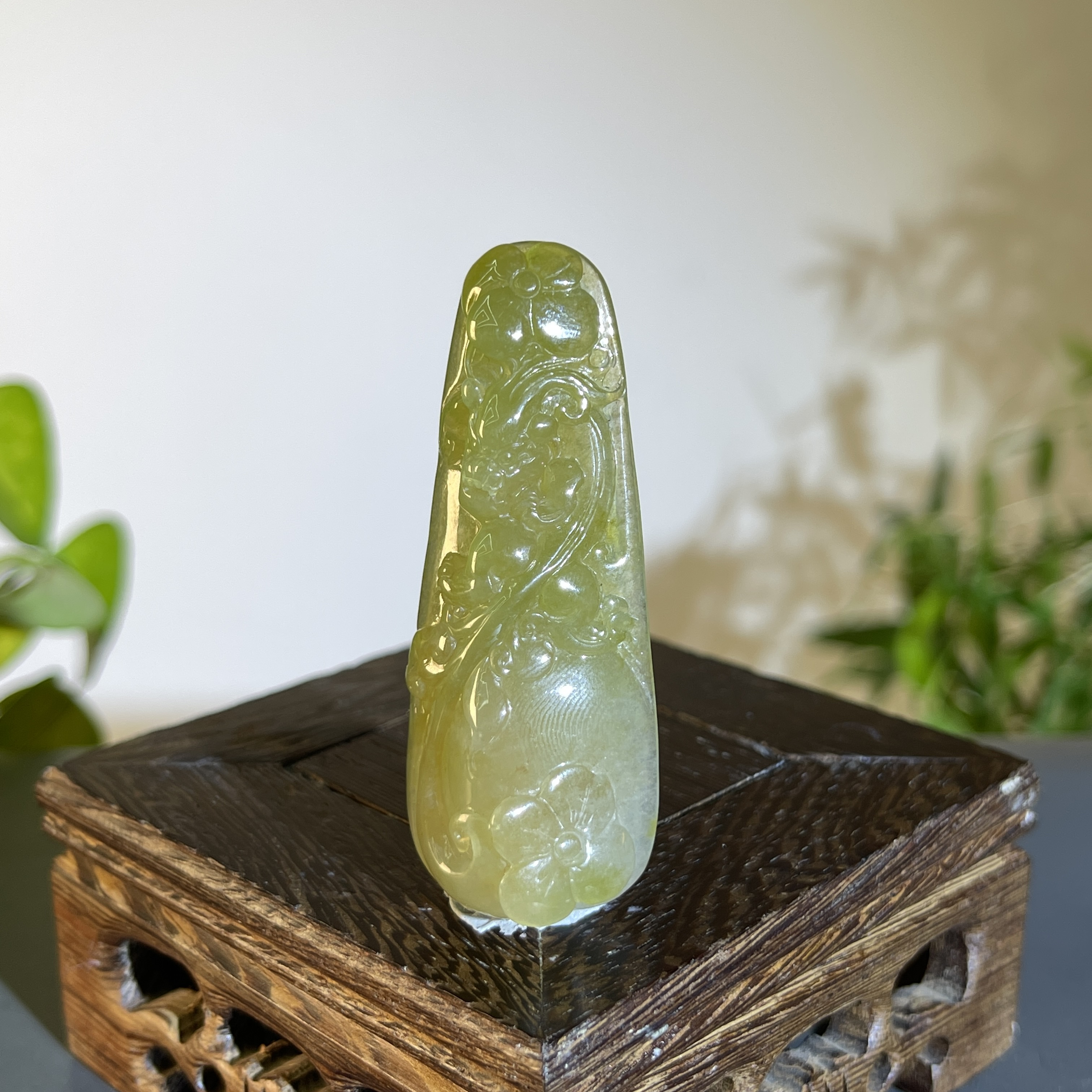 JTW21-120 天然缅甸A货翡翠  仿古龙