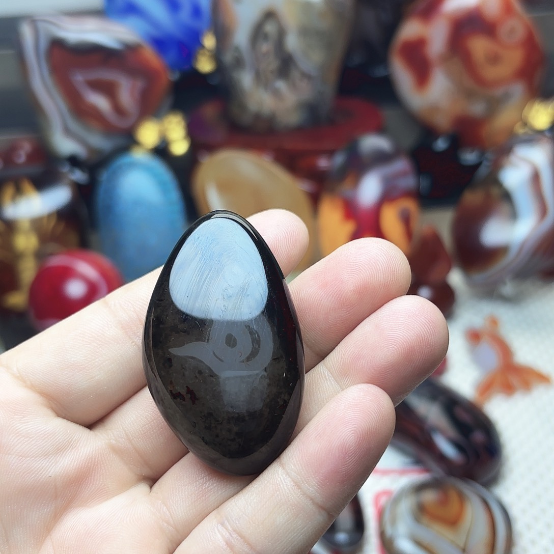 灵***兰玛瑙/玉髓未镶嵌珠宝半成品