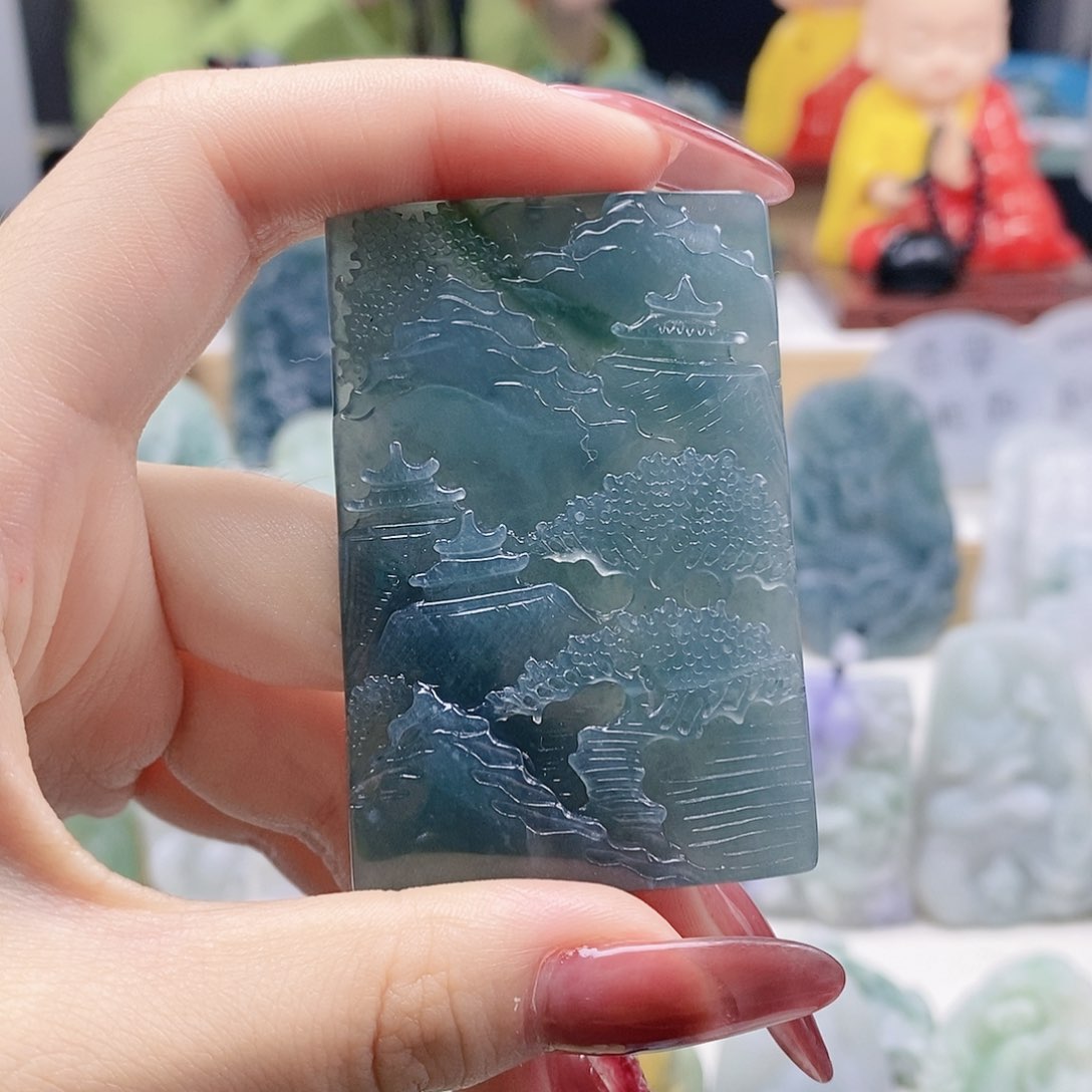 翡翠未镶嵌颈饰翡翠