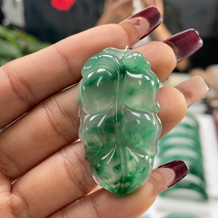 石英质玉颈饰未镶嵌