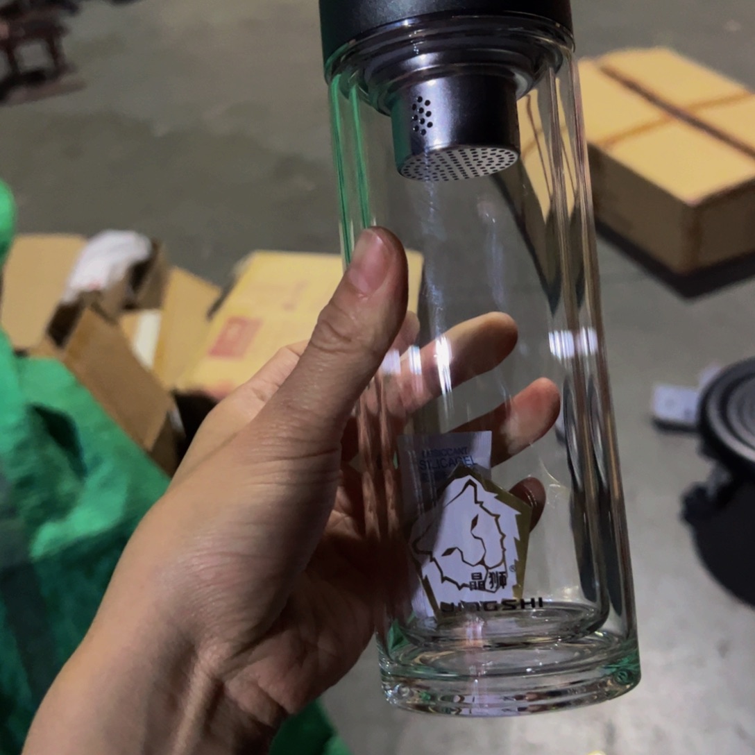 晶狮双层玻璃杯双层玻璃杯哑光橄榄色加杯套