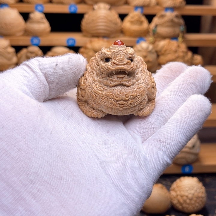 M***屹竹根雕 纯手工制作的