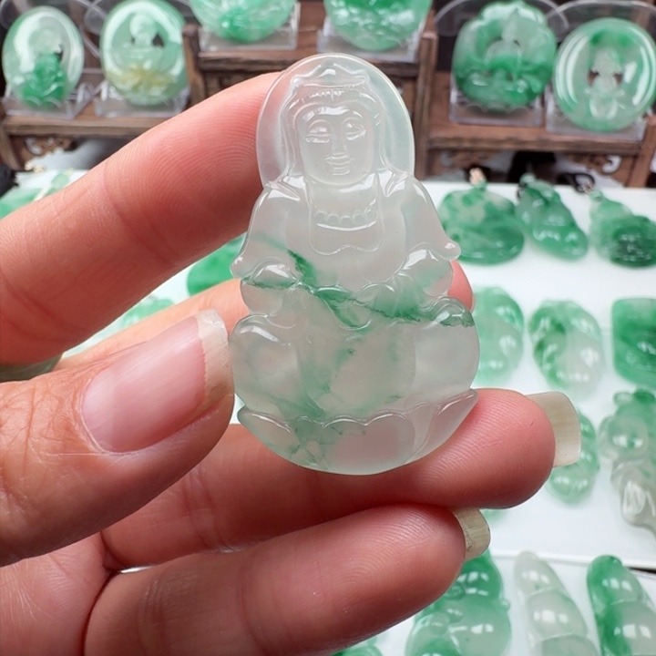 石英质玉颈饰未镶嵌