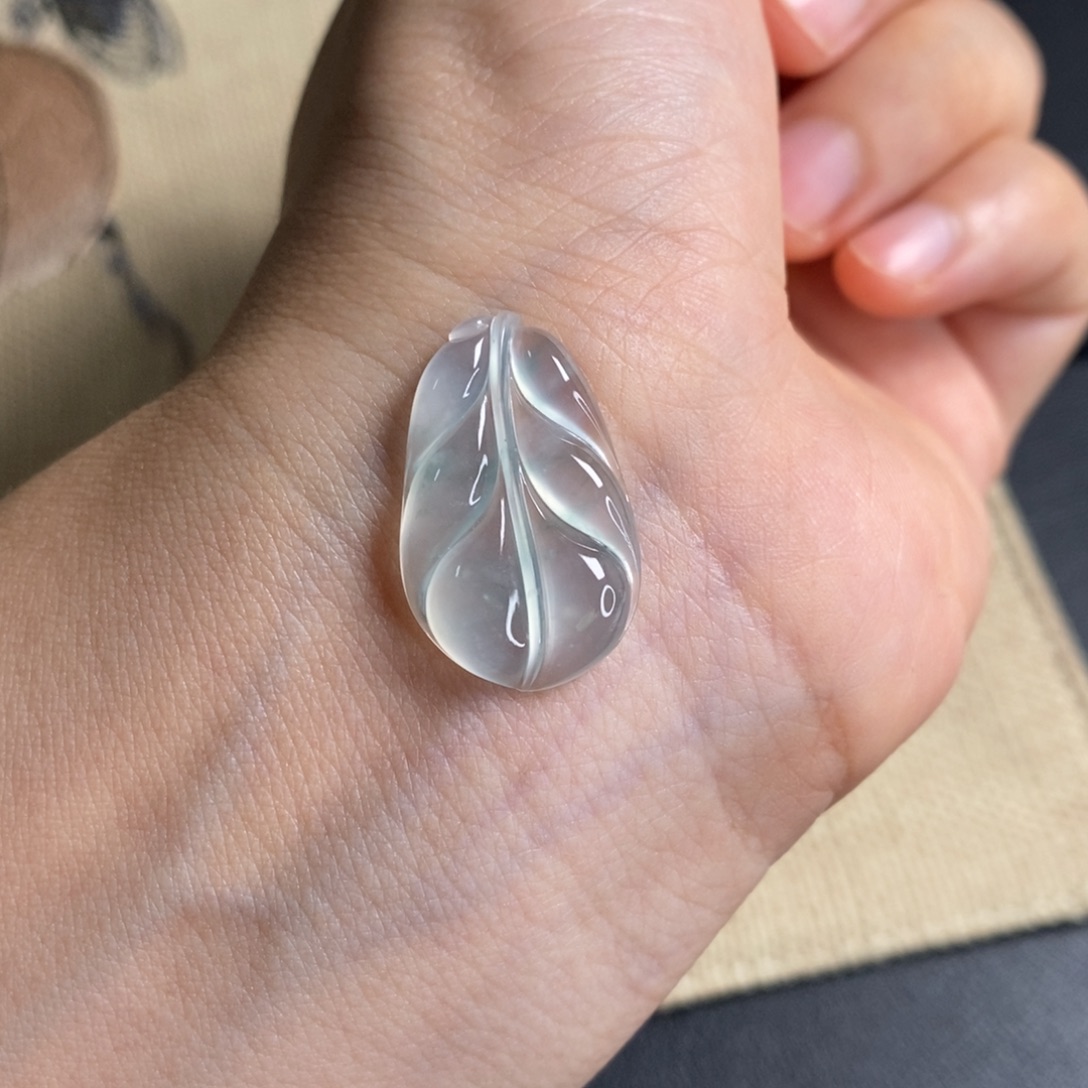颈饰未镶嵌翡翠芭蕉叶