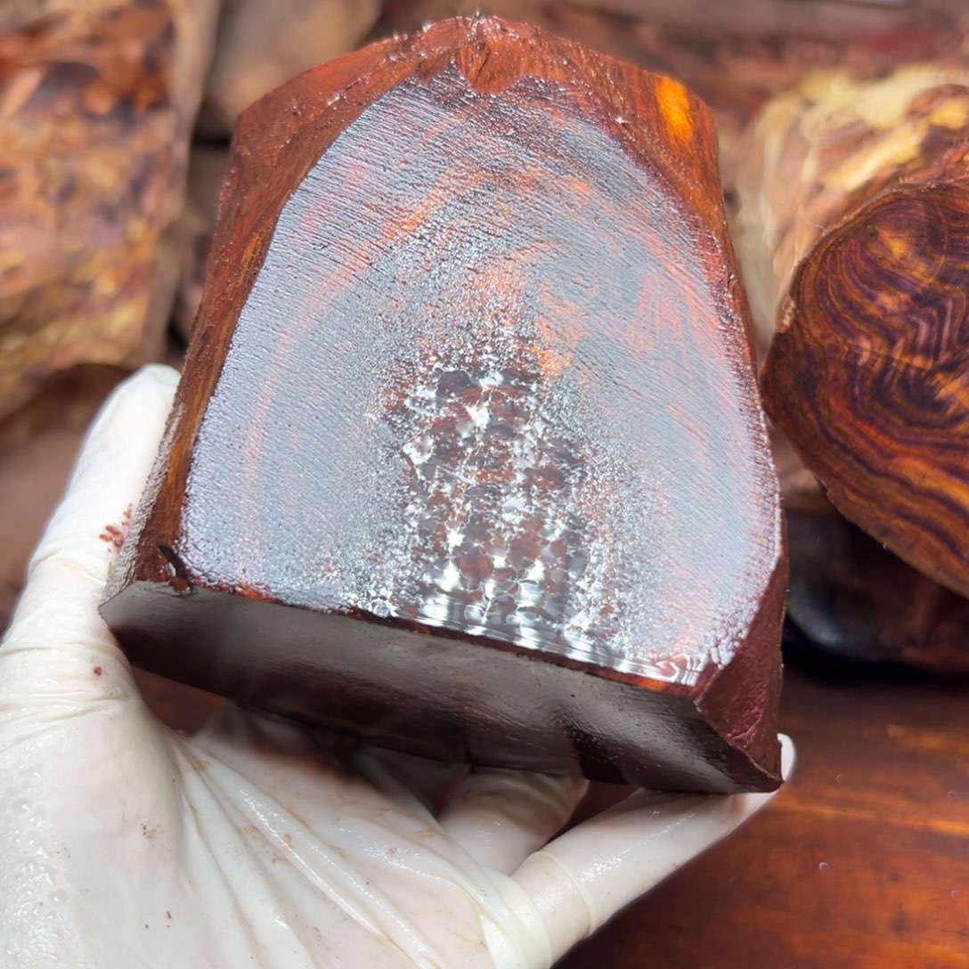 小***在黄花梨/降香黄檀其他原料定制不退不换