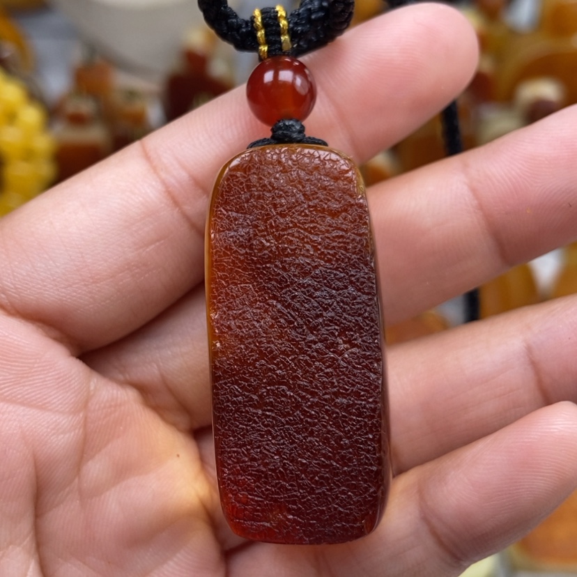 【闪购商品】琥珀颈饰未镶嵌