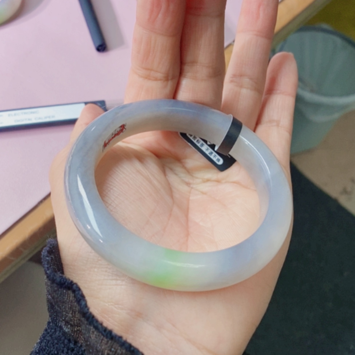 【闪购商品】未镶嵌手镯和田玉（翠青玉）