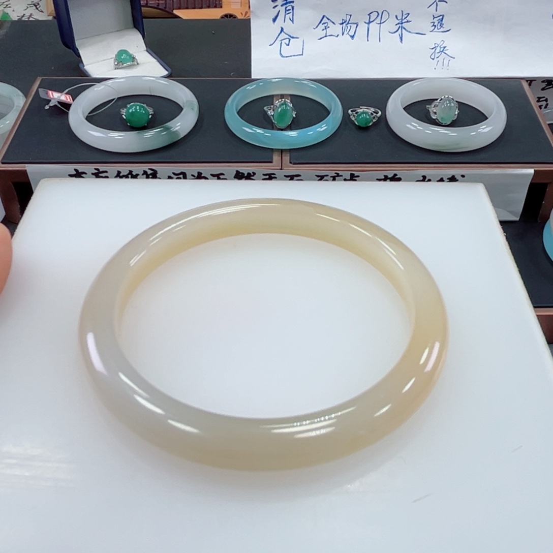 未镶嵌手镯石英质玉59-60不退换