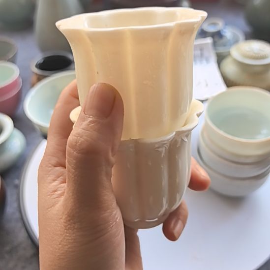 柠***树瓷片德化窑杯一个全品