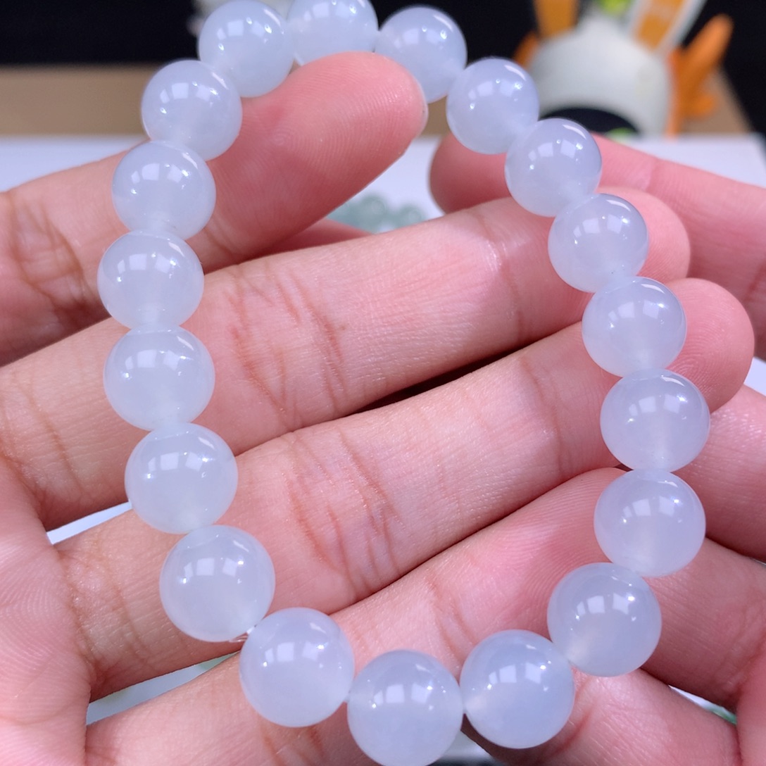 翡翠手链未镶嵌翡翠