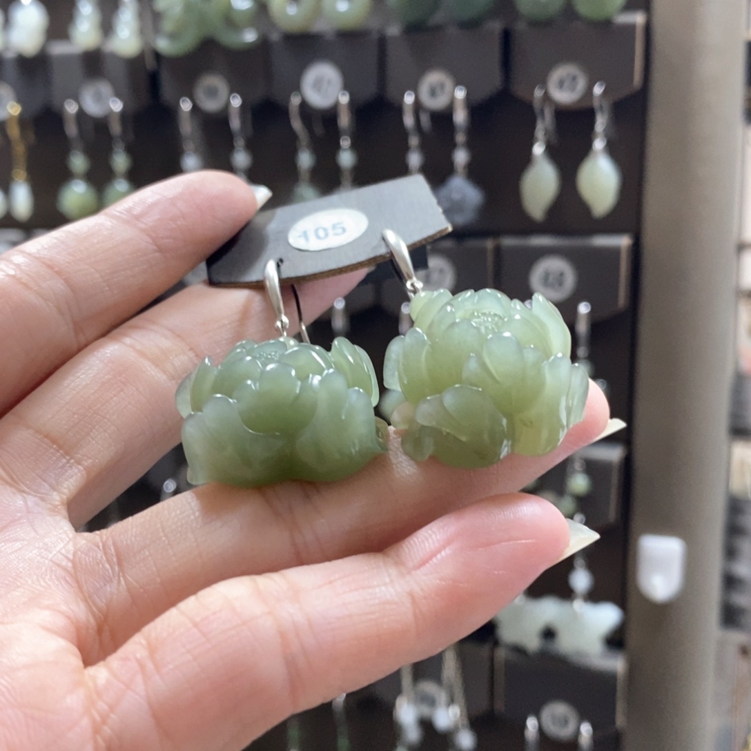 向***发和田玉银S925镶嵌耳饰