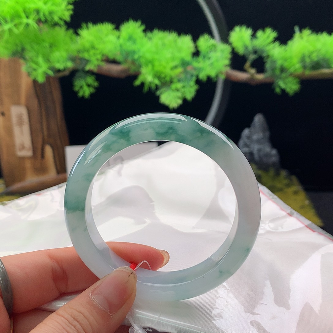 翡翠手镯未镶嵌53正圈