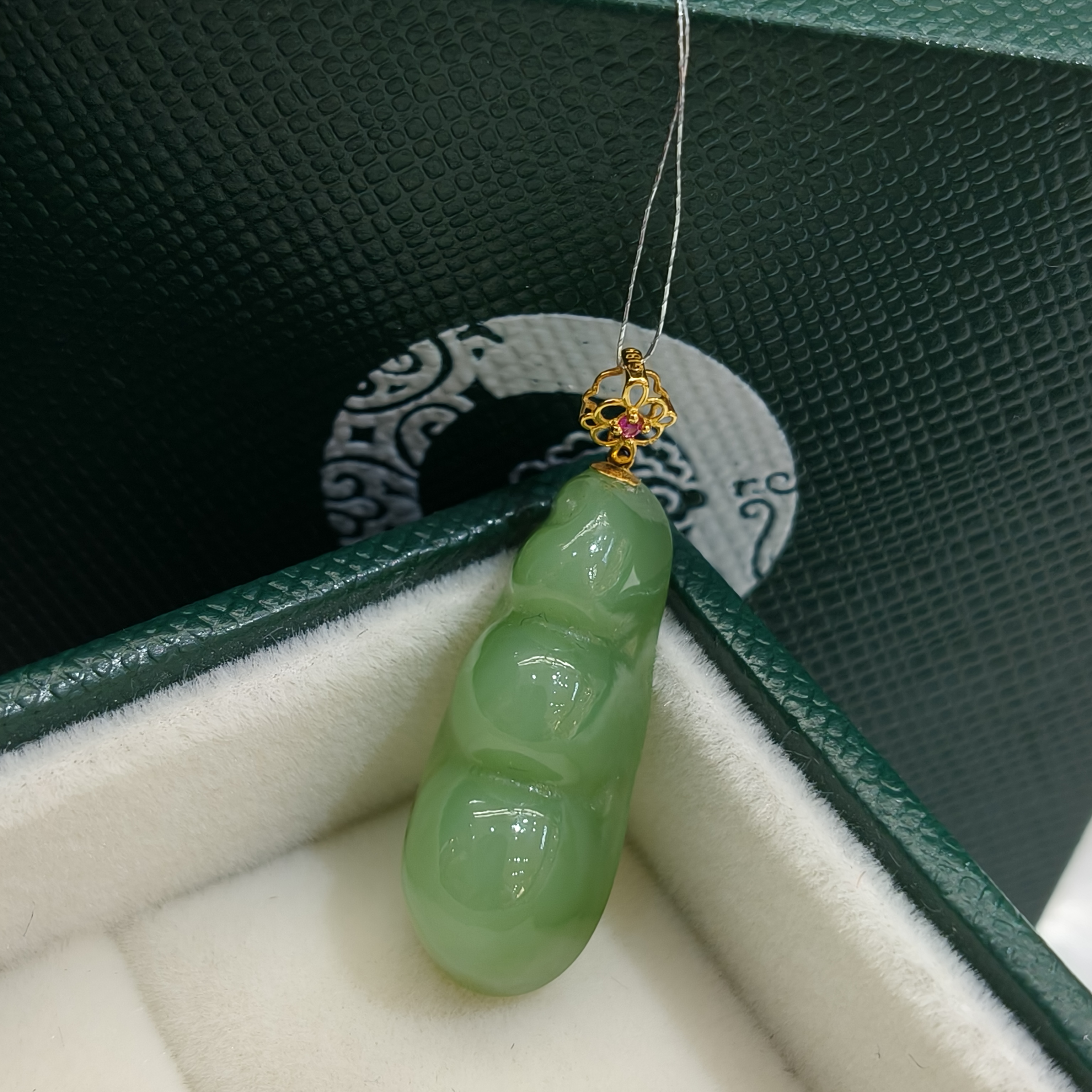 翠云飞珠宝天然和田玉碧玉福豆挂件时尚气质百搭适合女性送礼佳品