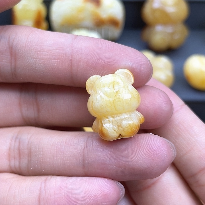 琥珀裸石未镶嵌蜜蜡