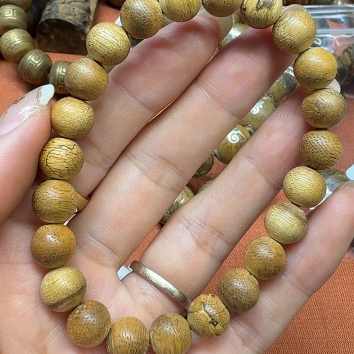 大叶紫檀（黑酸枝木类）