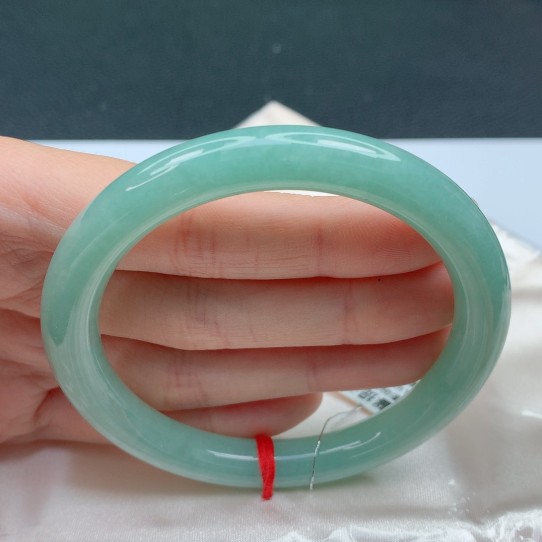 翡翠手镯未镶嵌57.6圆条