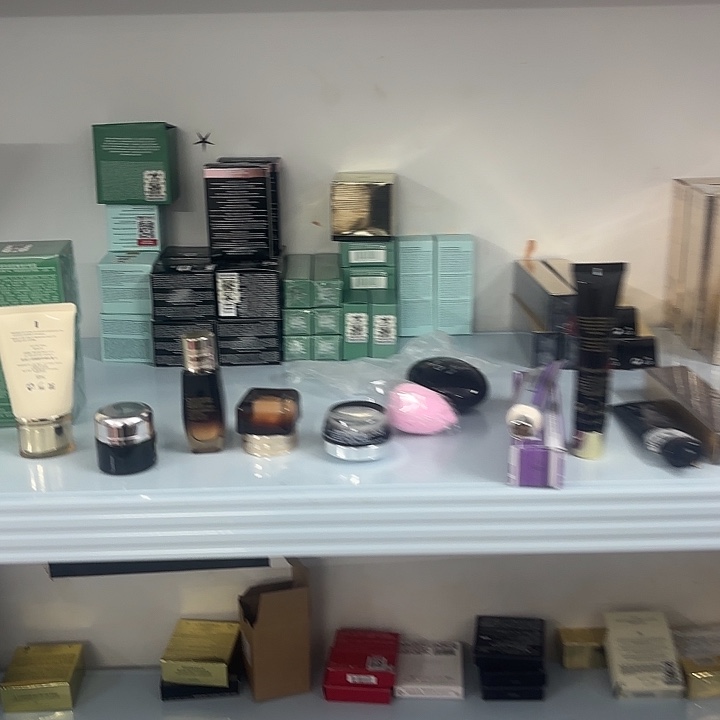 海家的眼霜小绿瓶