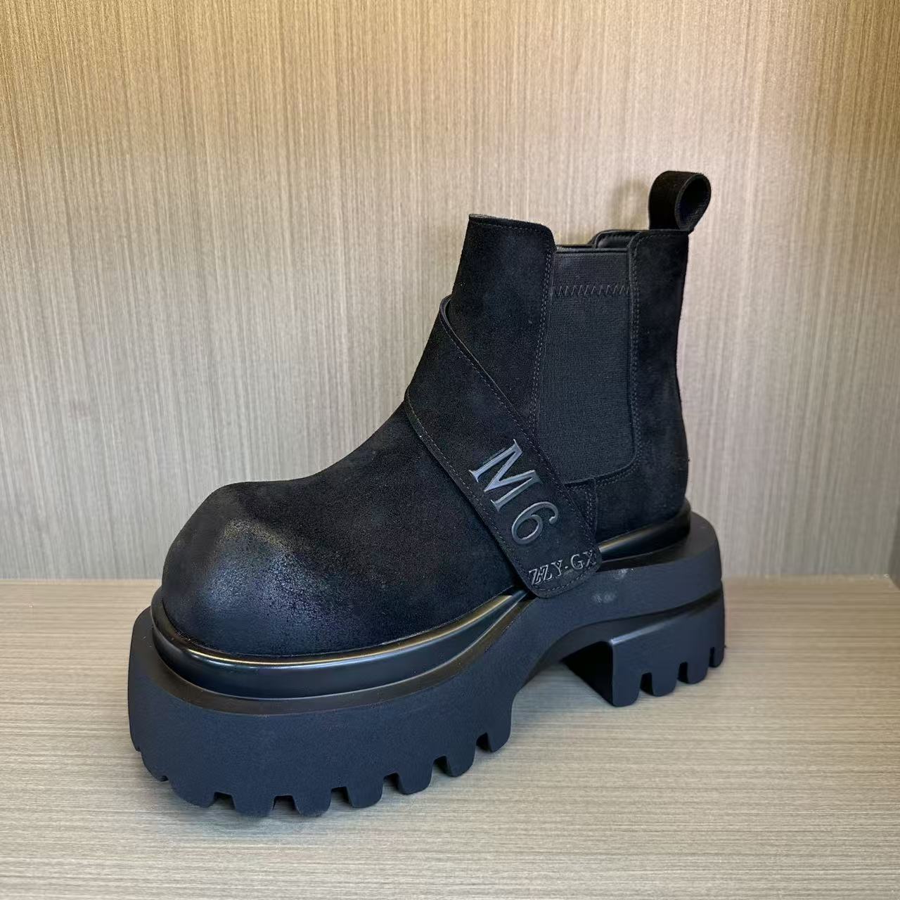 厚底轻奢时尚舒适潮流百搭爆款马丁靴 777