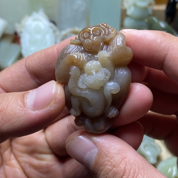 紫***）和田玉未镶嵌挂件