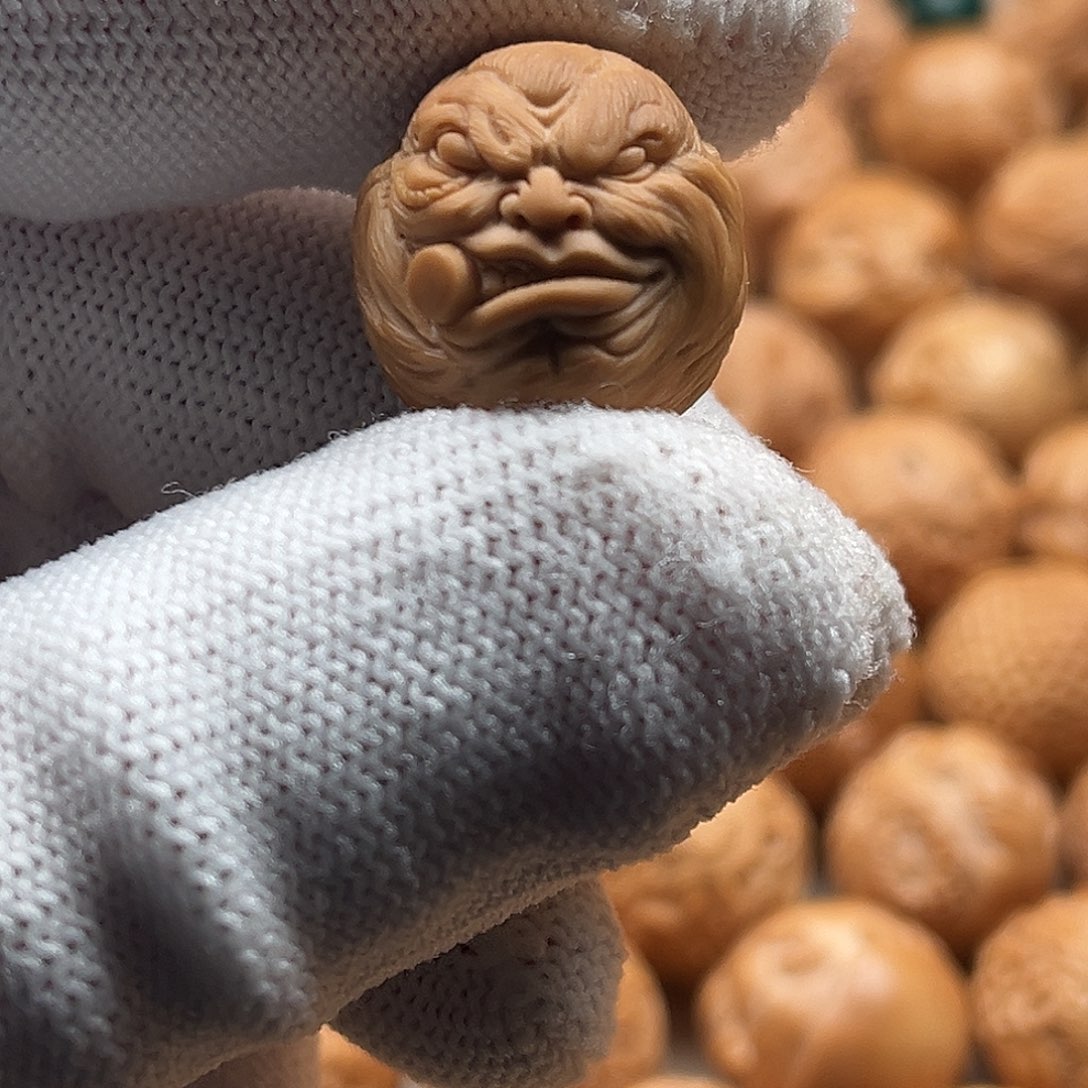 猴头核桃吊坠手修烟鬼