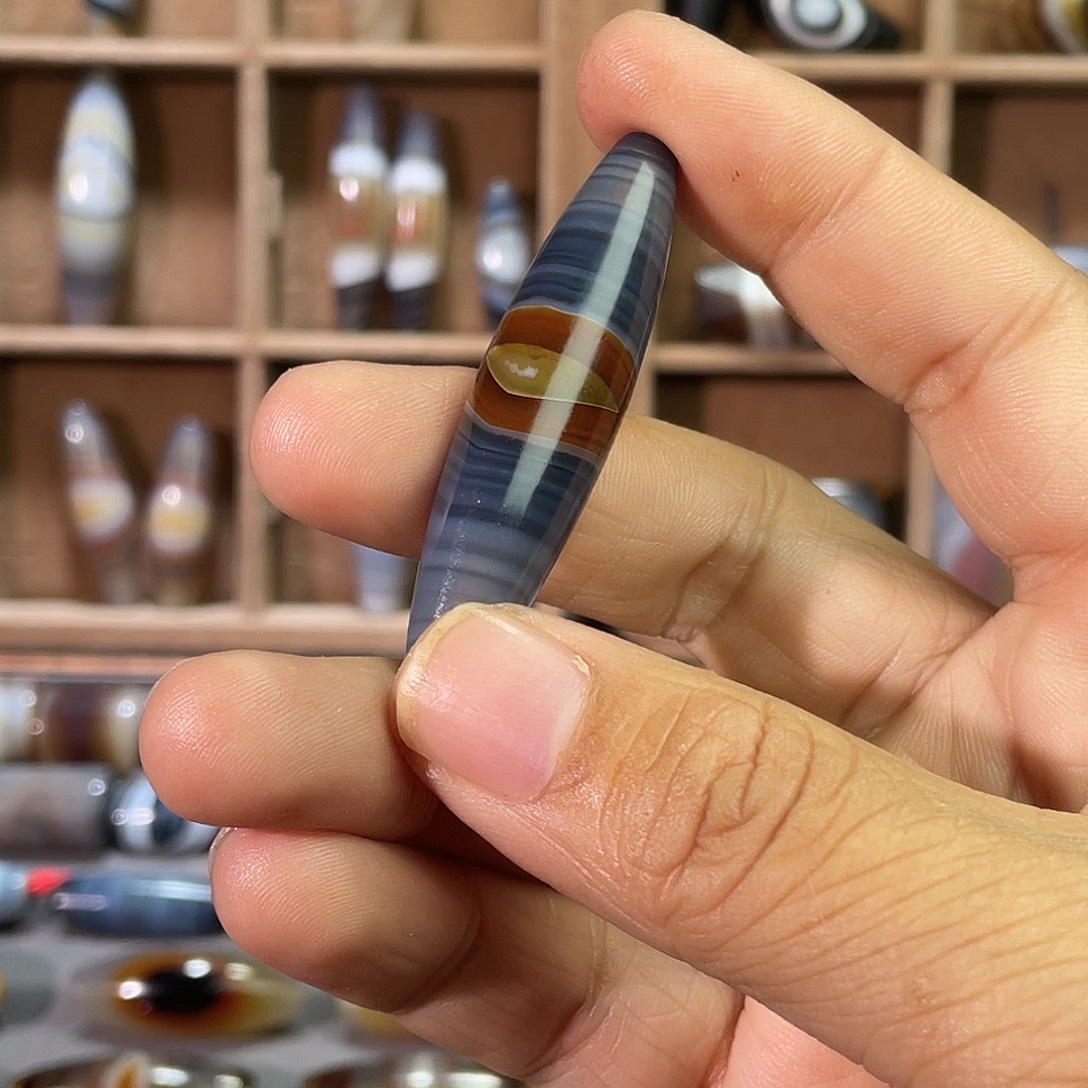 鲲***玛瑙/玉髓合金颈饰