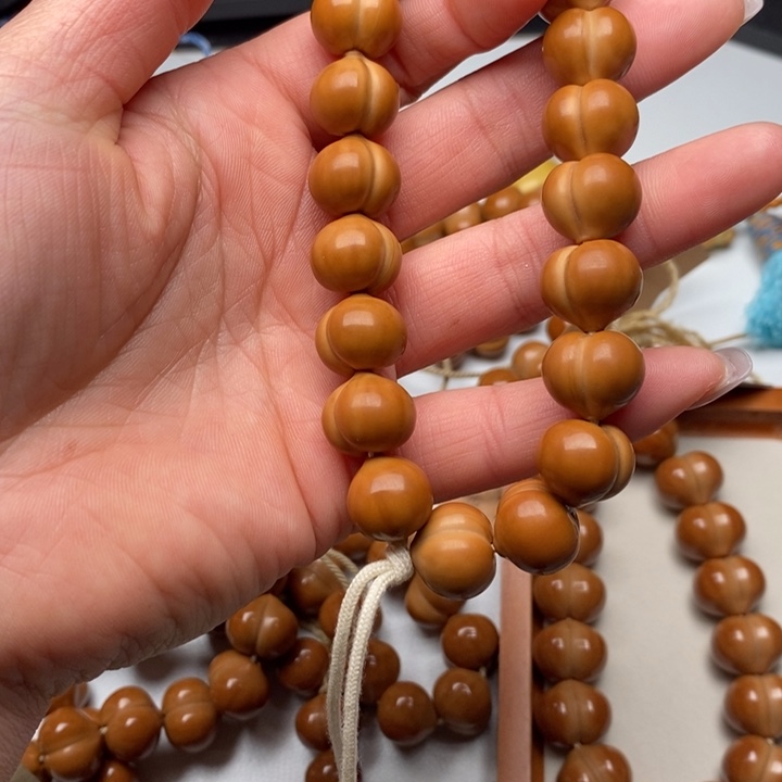 家***文吊坠猴头核桃屁桃