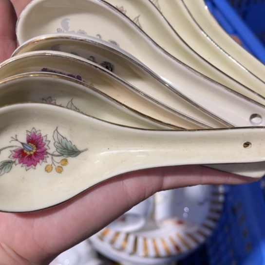 库存尾单瑕疵慎拍特价瑕疵多