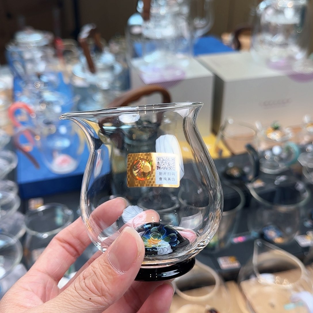 禾器云容公道杯青