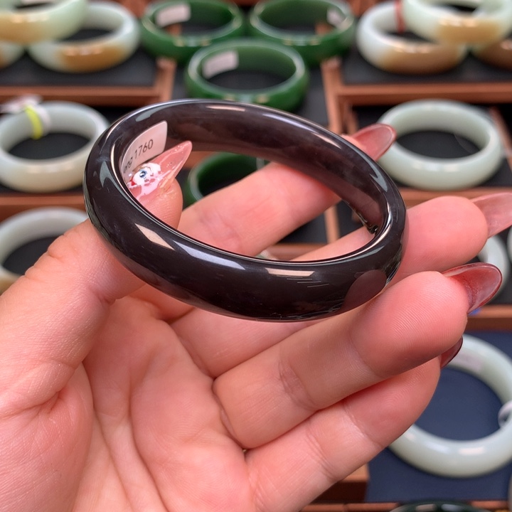 和田玉5253圈口未镶嵌