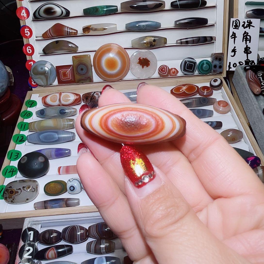 玛瑙/玉髓颈饰未镶嵌