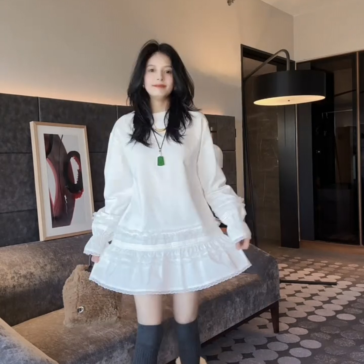 秋冬新款法式蕾丝拼接长袖T恤裙女宽松显瘦百搭气质中长款连衣裙