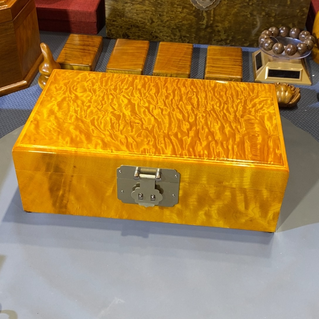 伟***业楠木金丝楠木大叶首饰盒30