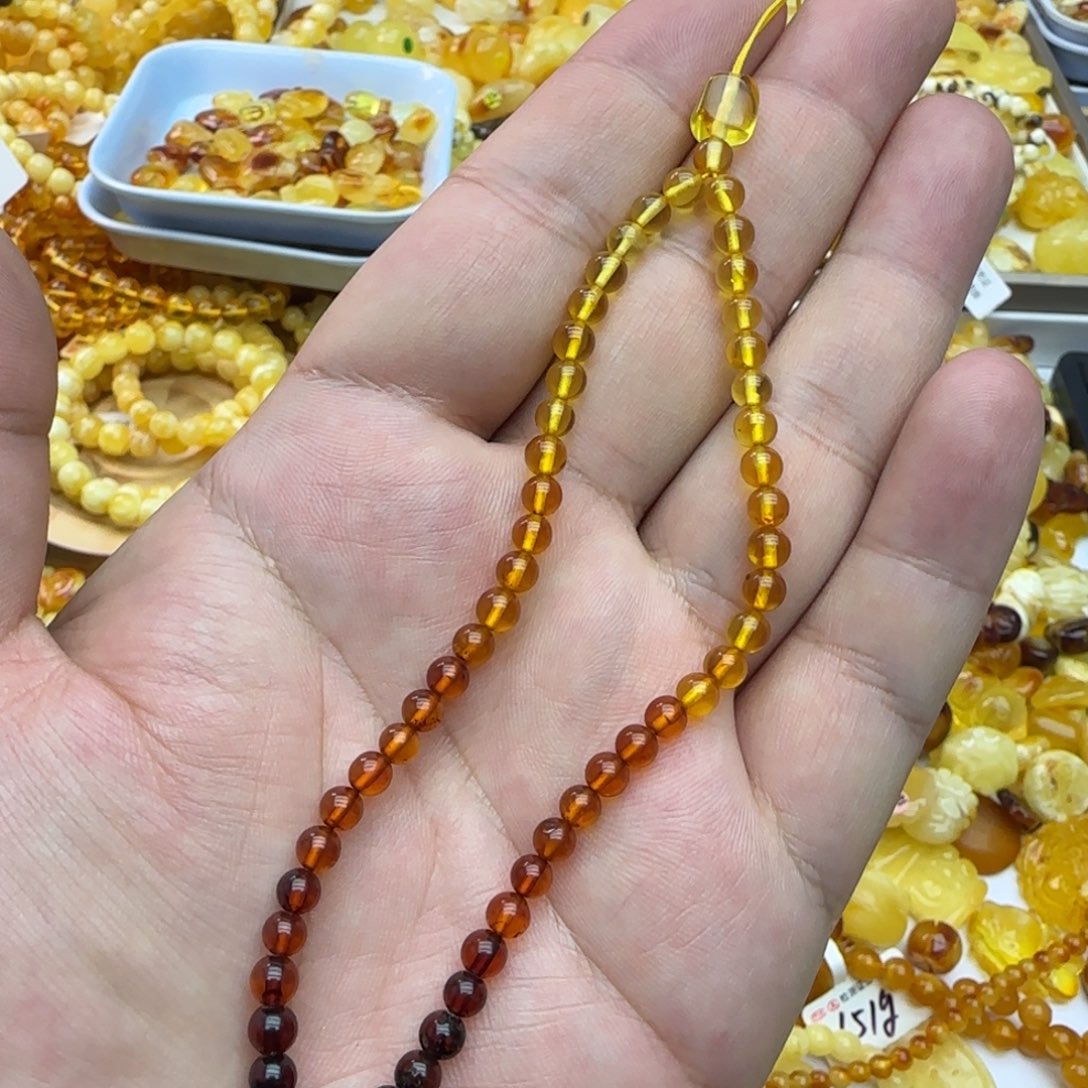 琥珀未镶嵌裸石4.7mm3.26克随机发