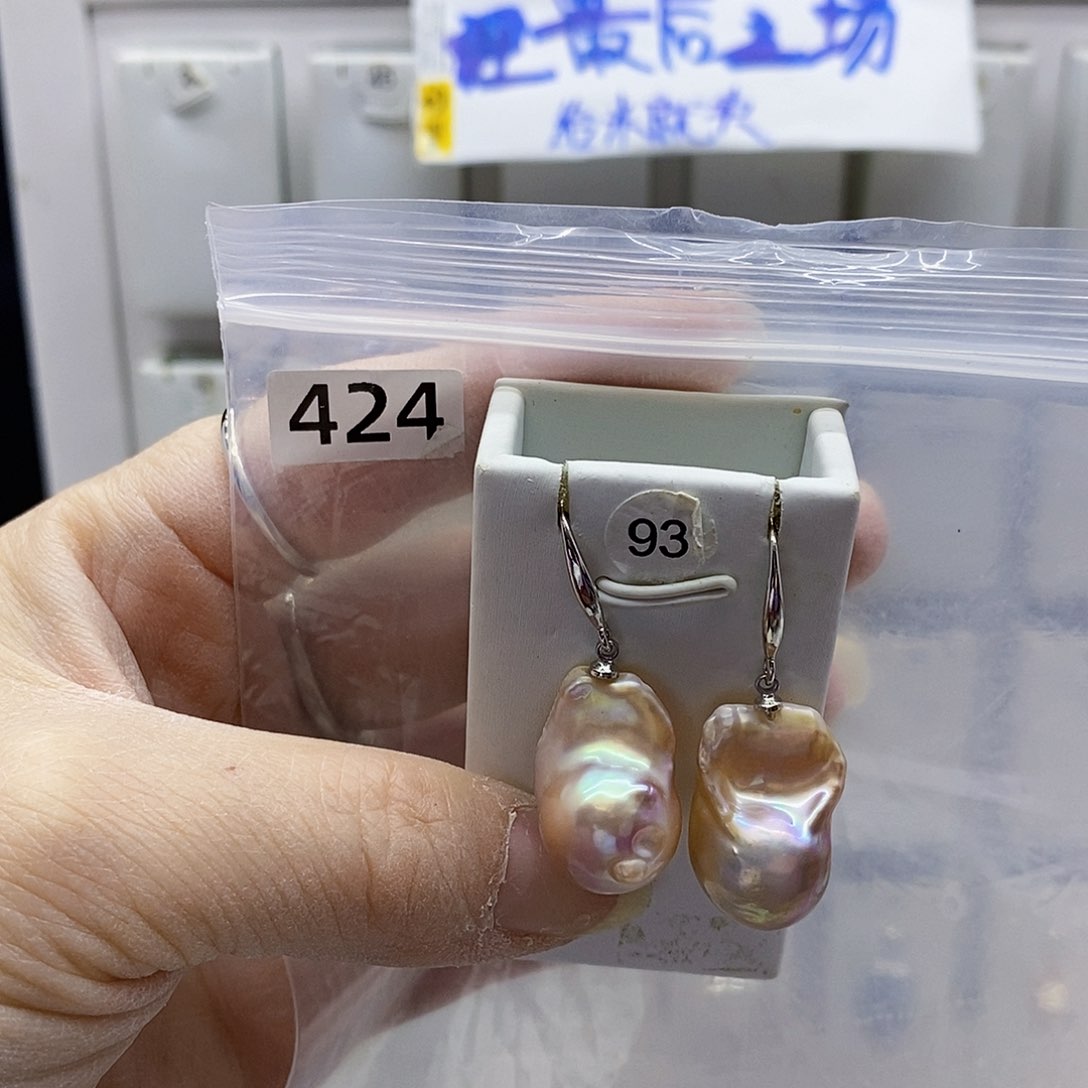 颈饰合金淡水珍珠