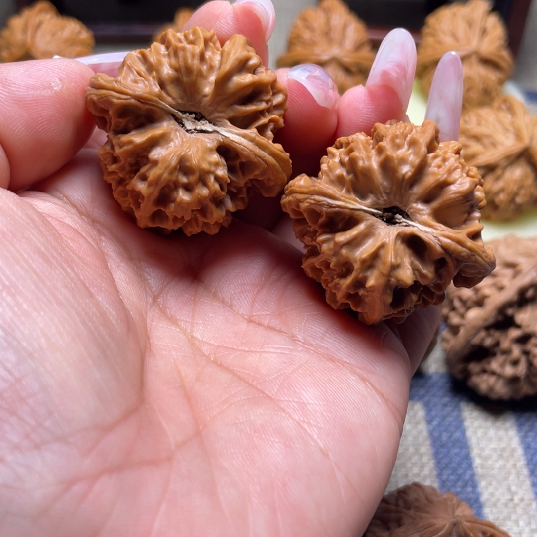 溜***哒文玩核桃吊坠38曹大龙文玩