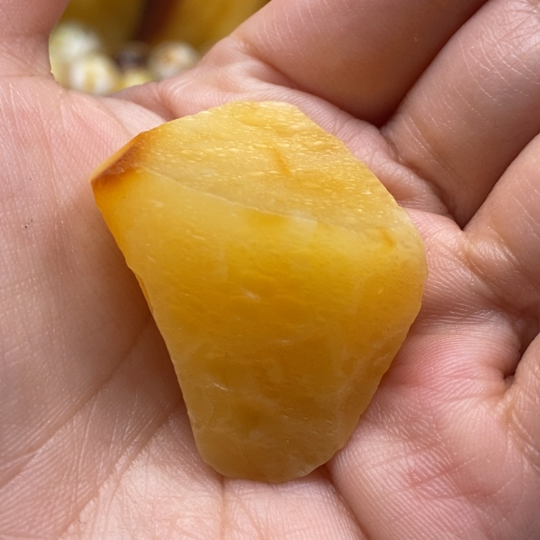 定制琥珀未镶嵌蜜蜡