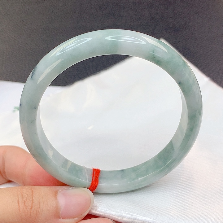 翡翠手镯未镶嵌正圈60.2 翡翠手镯78