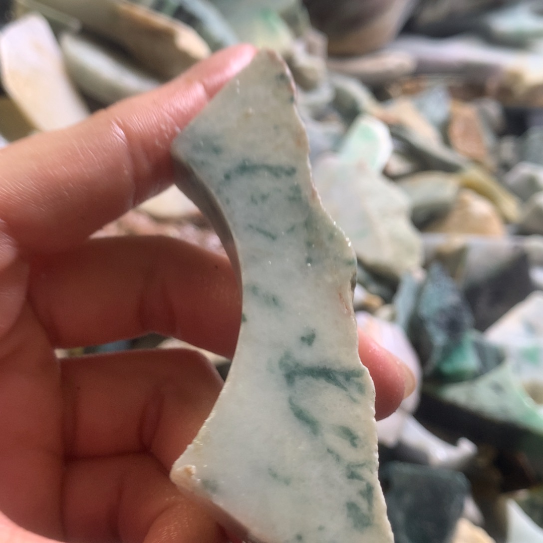 翡翠颈饰未镶嵌缅甸翡翠