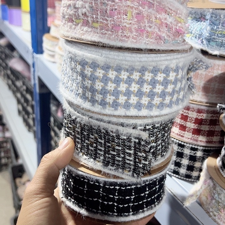 5宽的毛边小香风4色各5码