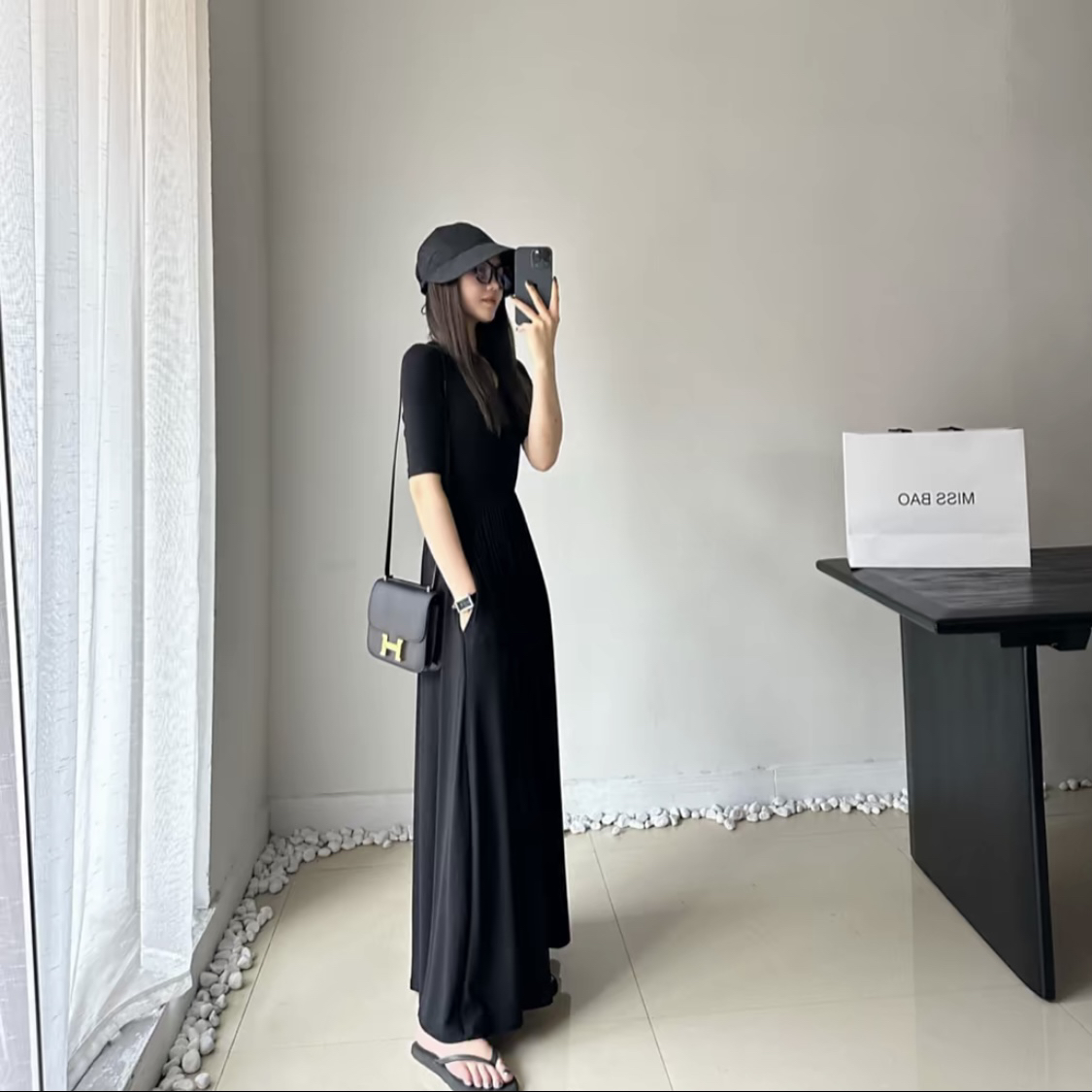 Miss Bao U领大裙摆连衣裙（卡码拍大）