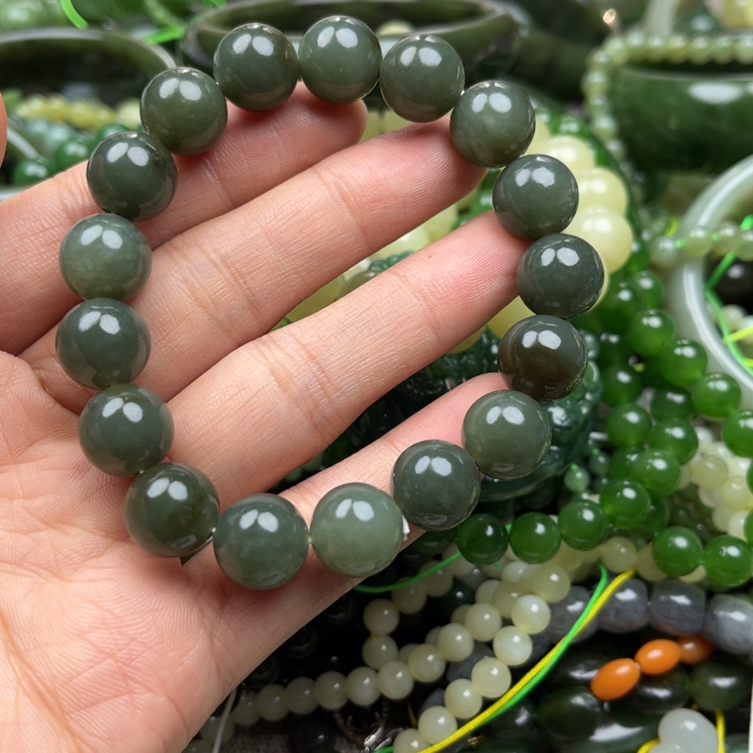 和田玉未镶嵌手串