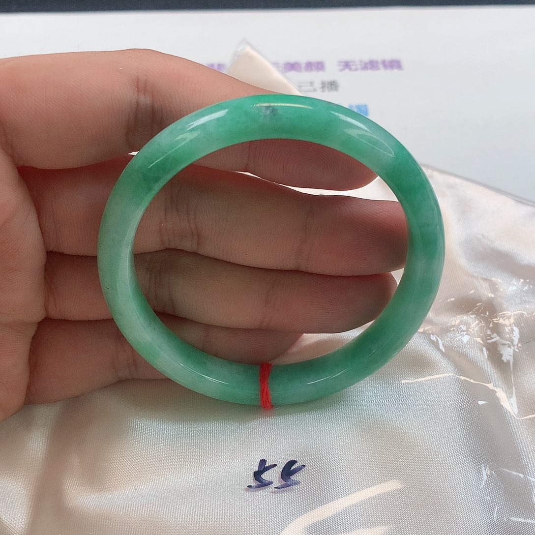 翡翠手镯未镶嵌319号
