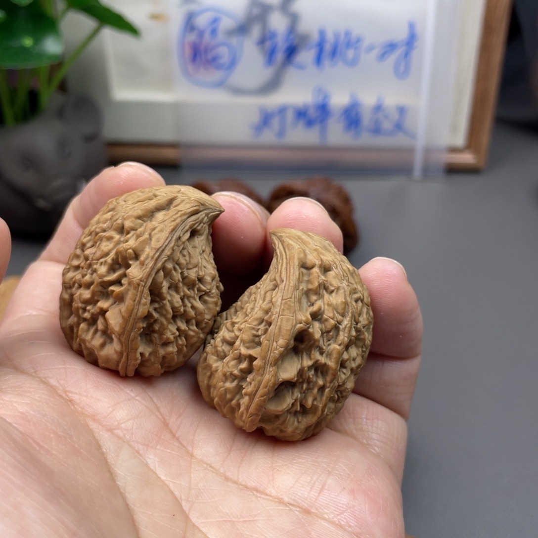 文***魁吊坠文玩核桃塔尖蛇头