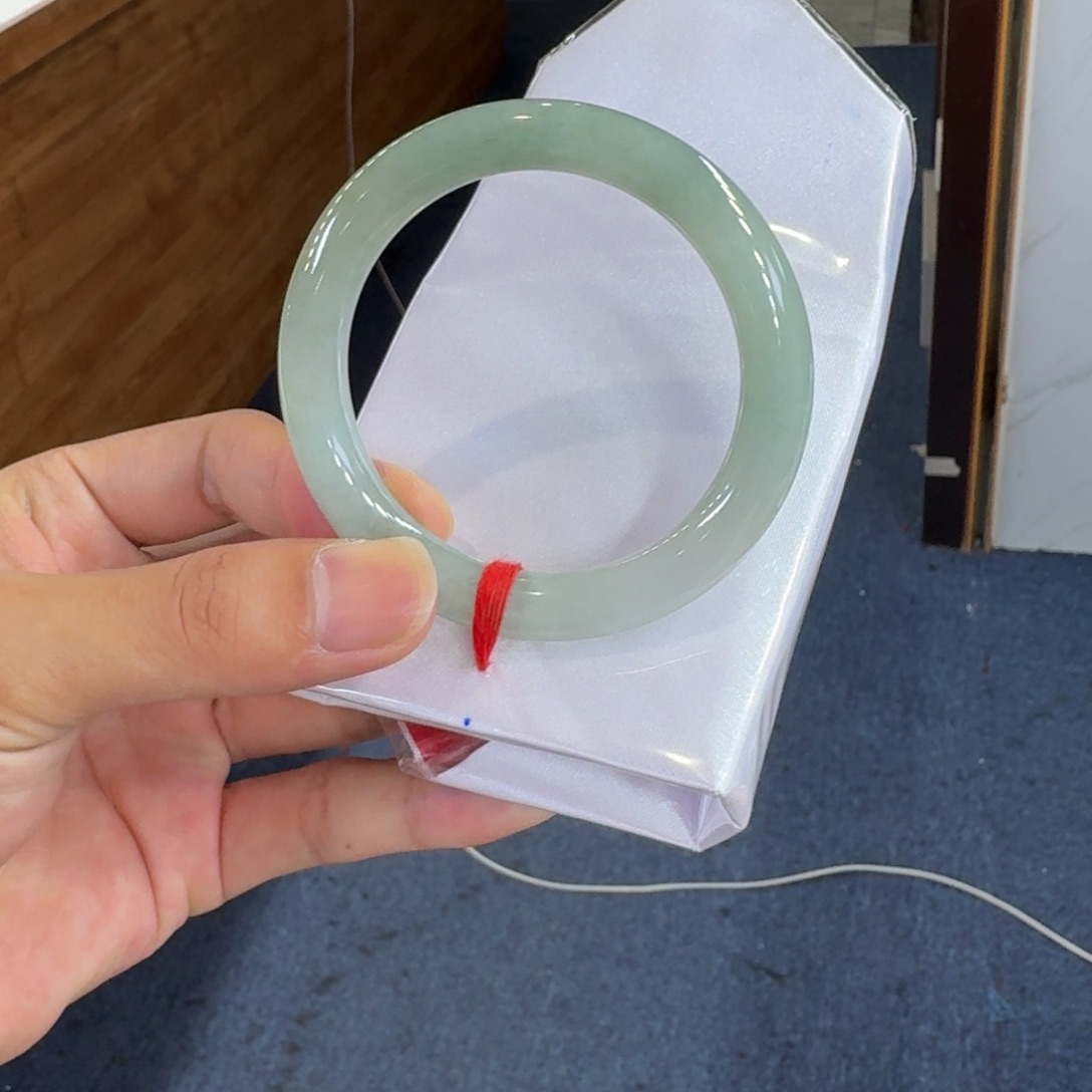翡翠手镯未镶嵌纯天然缅甸翡翠A货买断