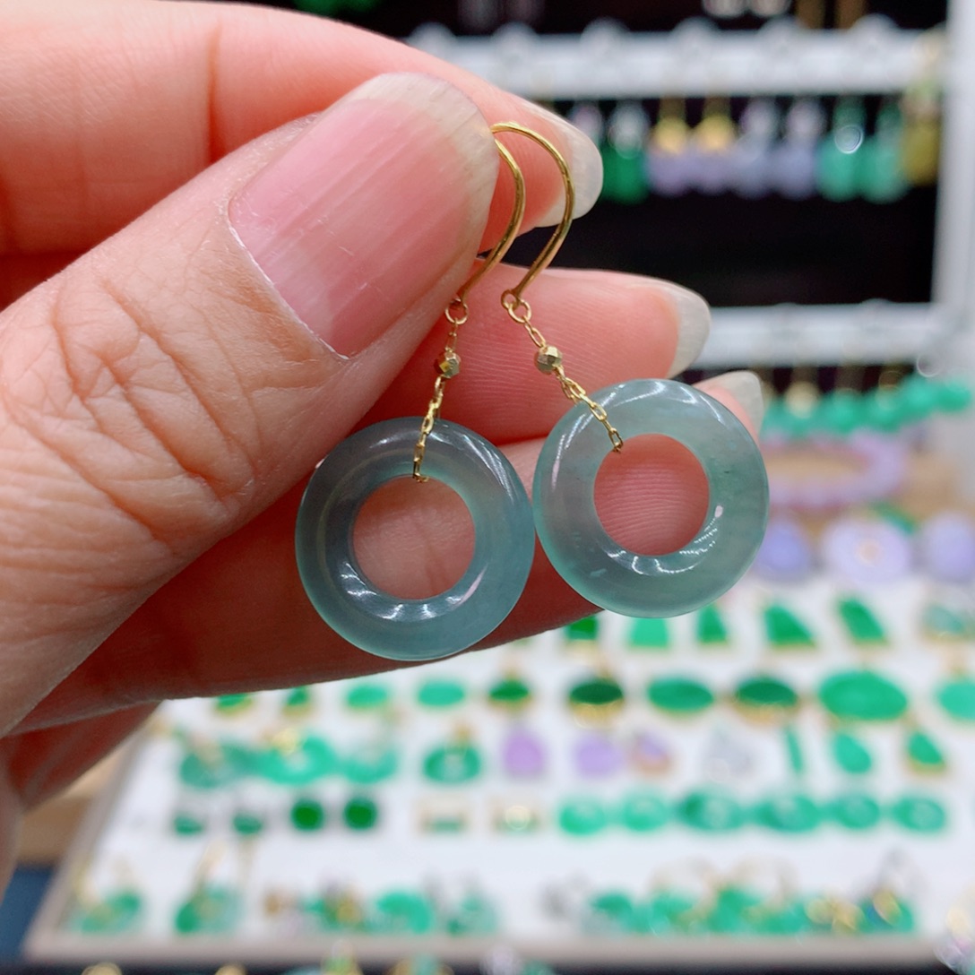 翡翠耳饰18K金镶嵌的